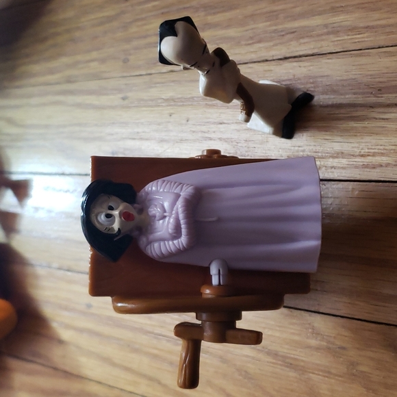 90's interactive meal toys - Picture 10 of 16